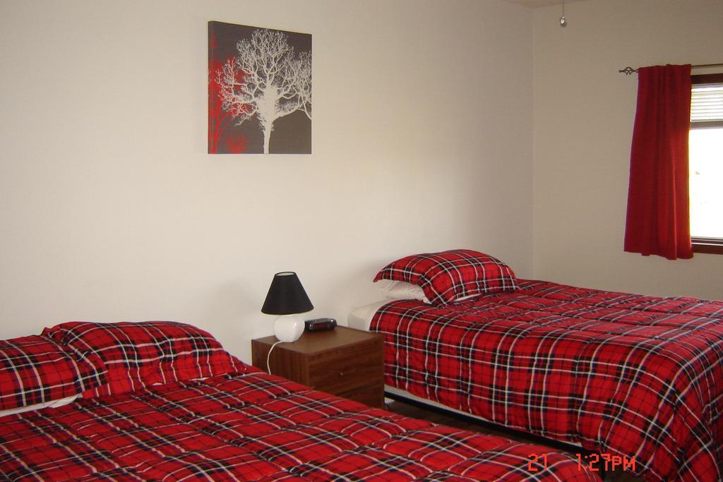 Midway Motel Radisson Room photo